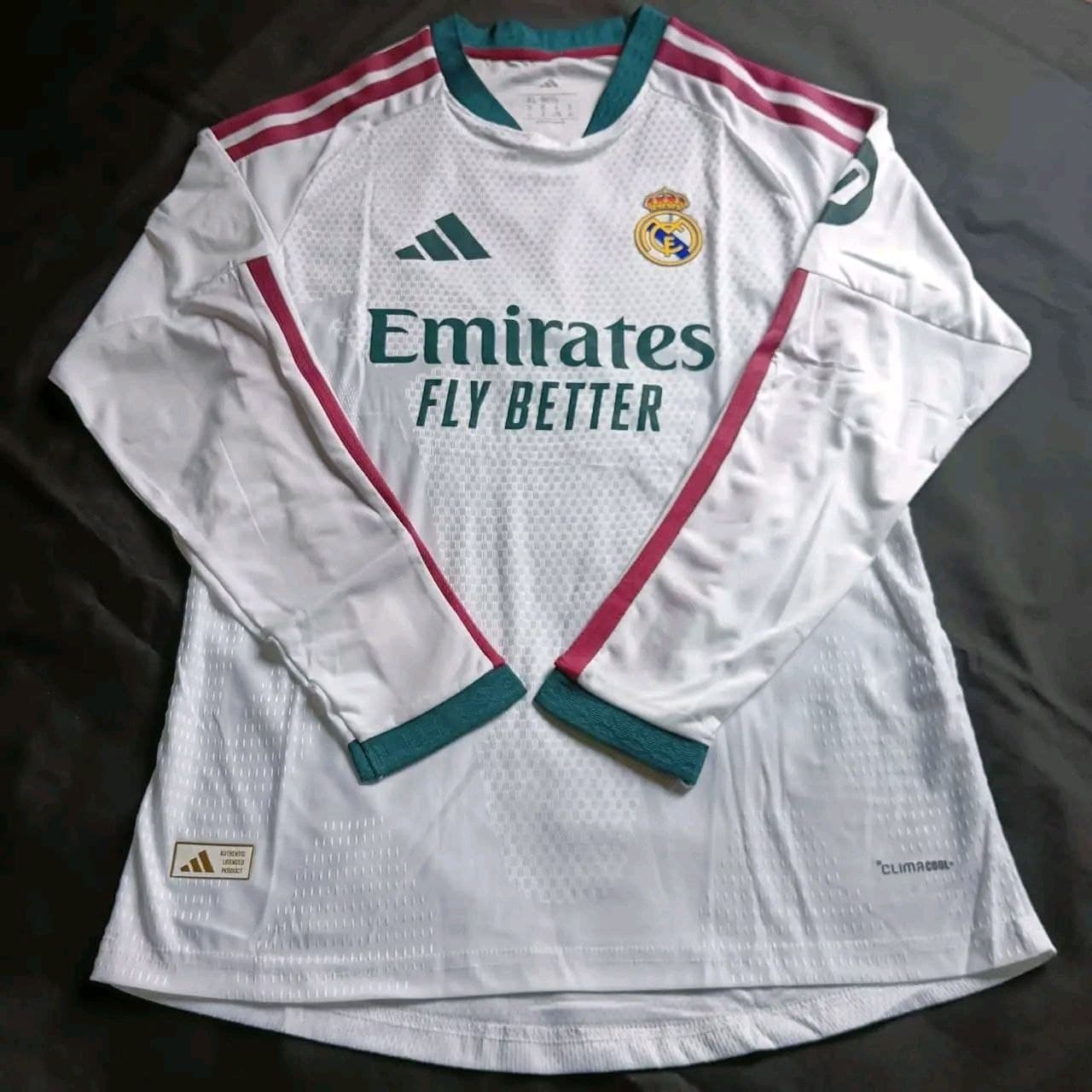REAL MADRID 2026/27 HOME KIT FULL SLEEVE - PLAYER EDITION - image 1