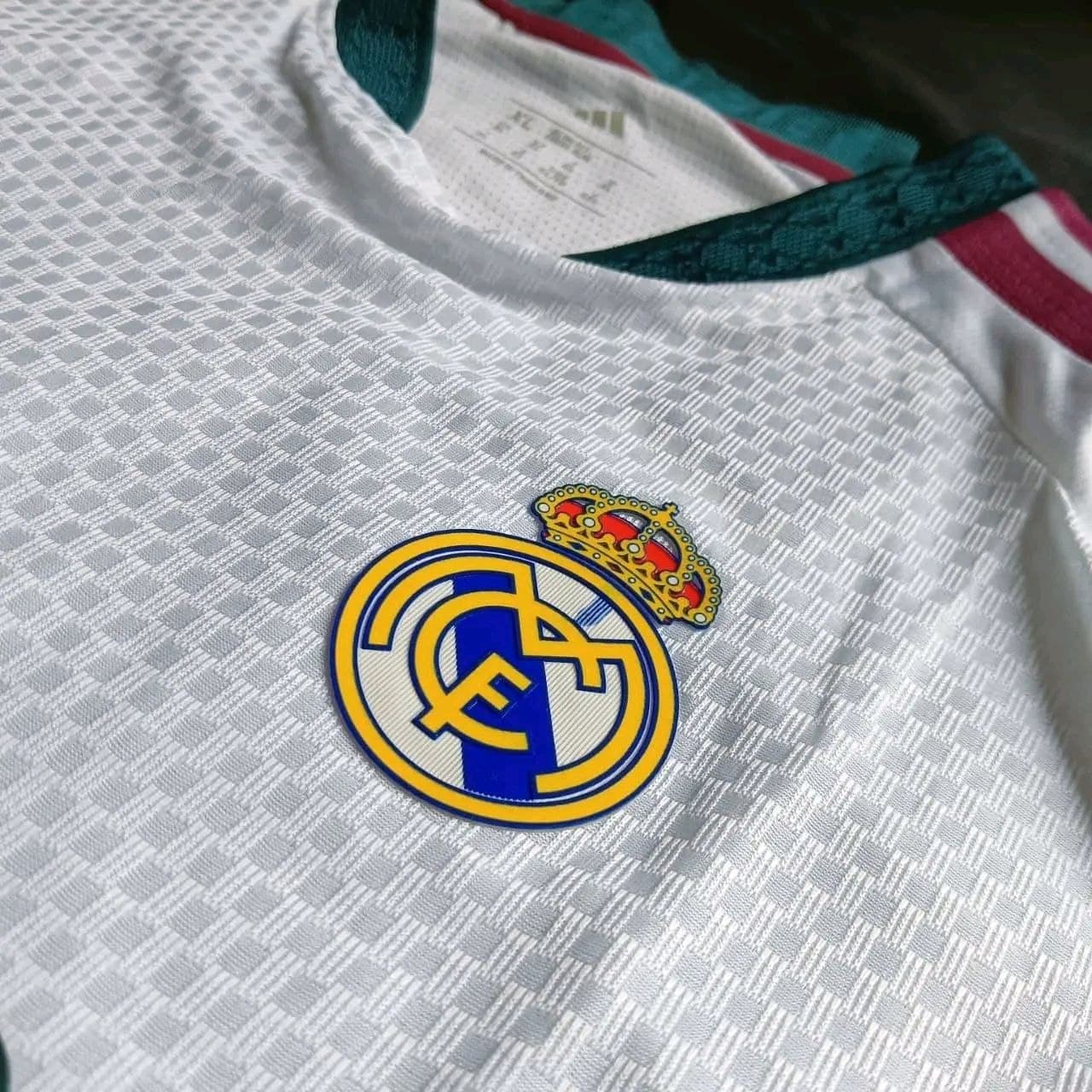 REAL MADRID 2026/27 HOME KIT FULL SLEEVE - PLAYER EDITION - image 3